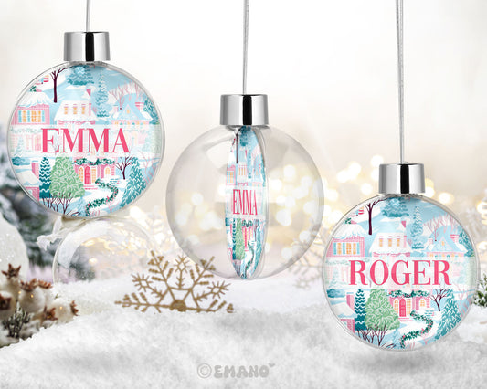 Une décoration de Noël personnalisée avec le prénom de votre choix, ornée de motifs festifs pour illuminer votre sapin et votre maison.