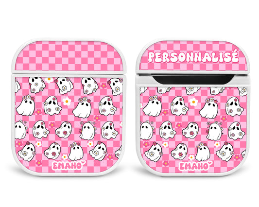 L'étui d'AirPods s'adapte parfaitement à votre boîtier de charge et le protège.  Il dispose d’une ouverture pour laisser passer le câble de charge, de sorte que vous n’avez pas besoin de sortir vos AirPods pour la recharge.