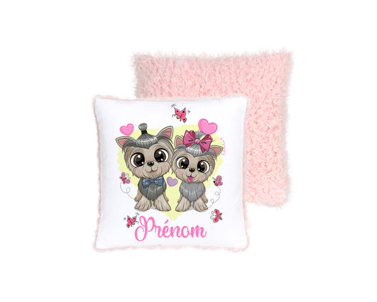 Coussin Chiots Amoureux : Tendresse Personnalisée.
