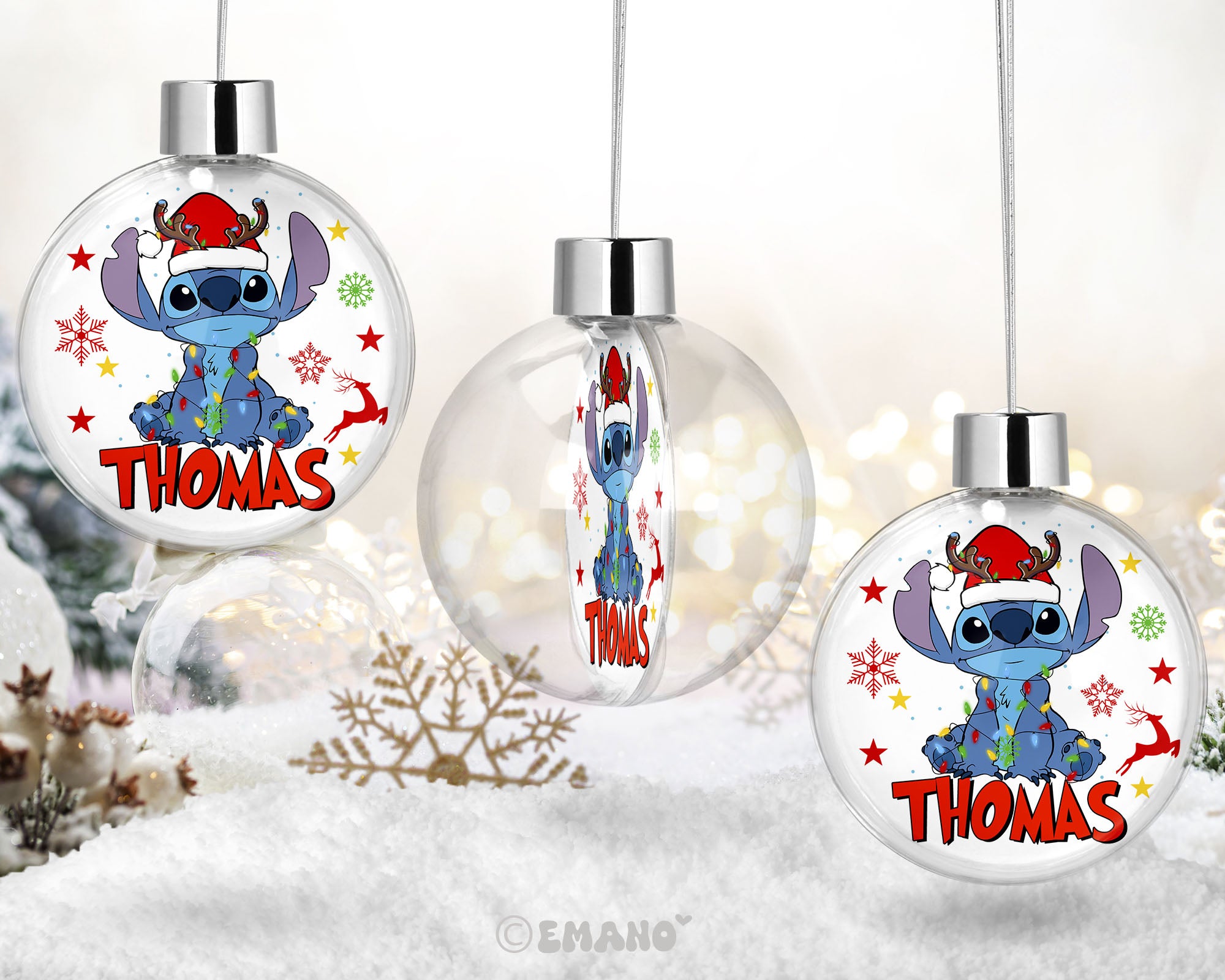 Une décoration de Noël personnalisée avec le prénom de votre choix, ornée de motifs festifs pour illuminer votre sapin et votre maison.