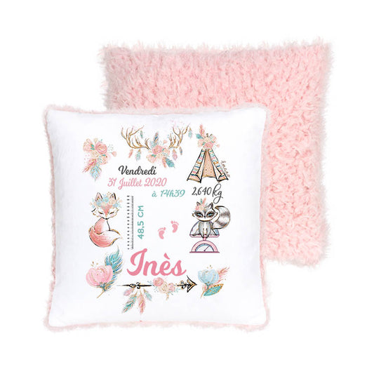 Découvrez notre Coussin de Naissance, un cadeau tout en douceur pour accueillir le nouveau-né dans le monde. 